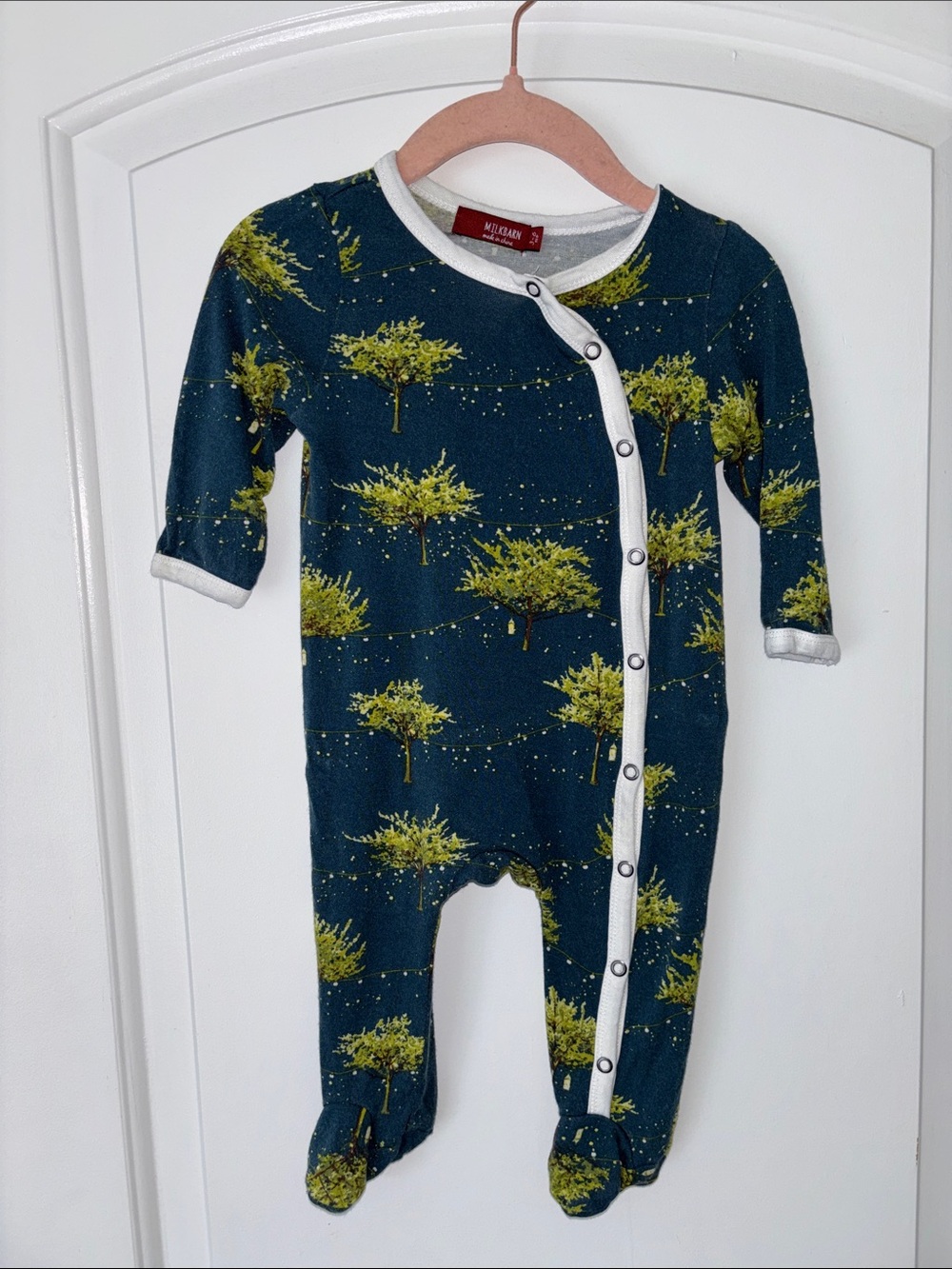 Milkbarn bamboo footie romper onesie 3-6 months tree light string